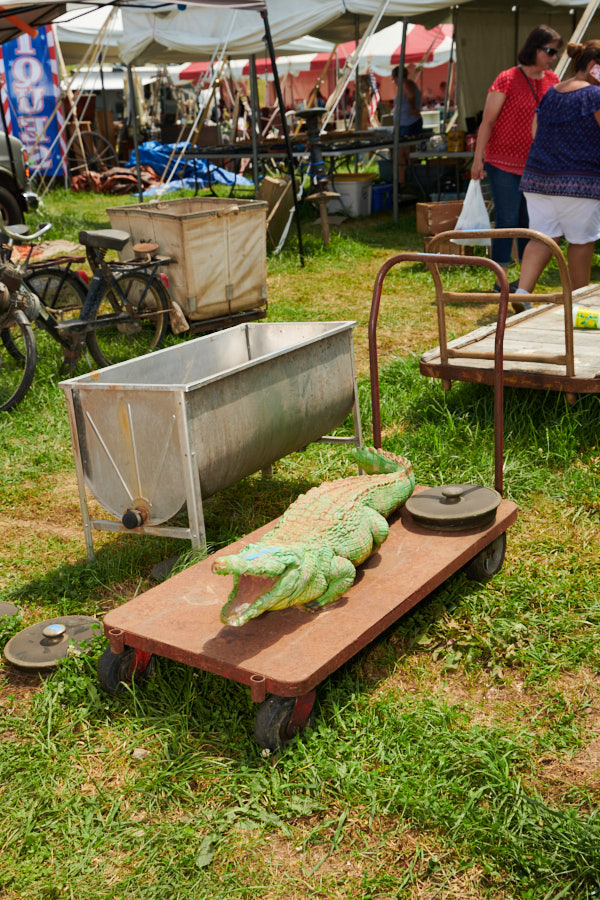 An alligator statue at the World's Longest Yard Sale