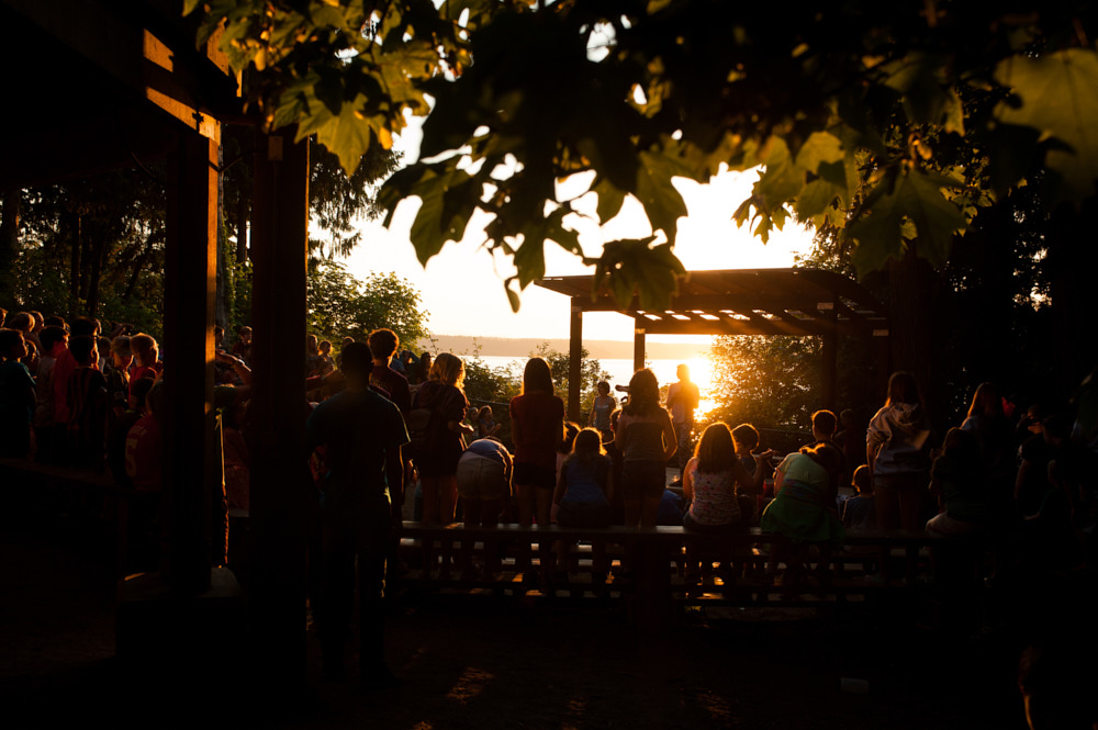 pergola-sunset-camp-group-gathering