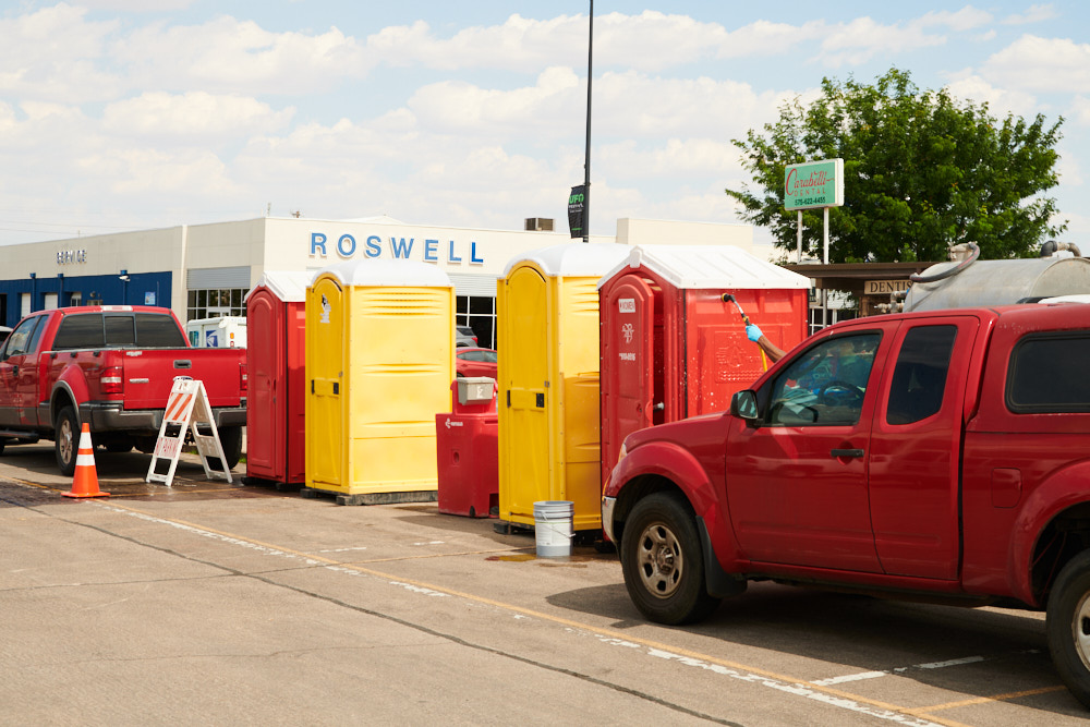 Port-a-potties in Roswell