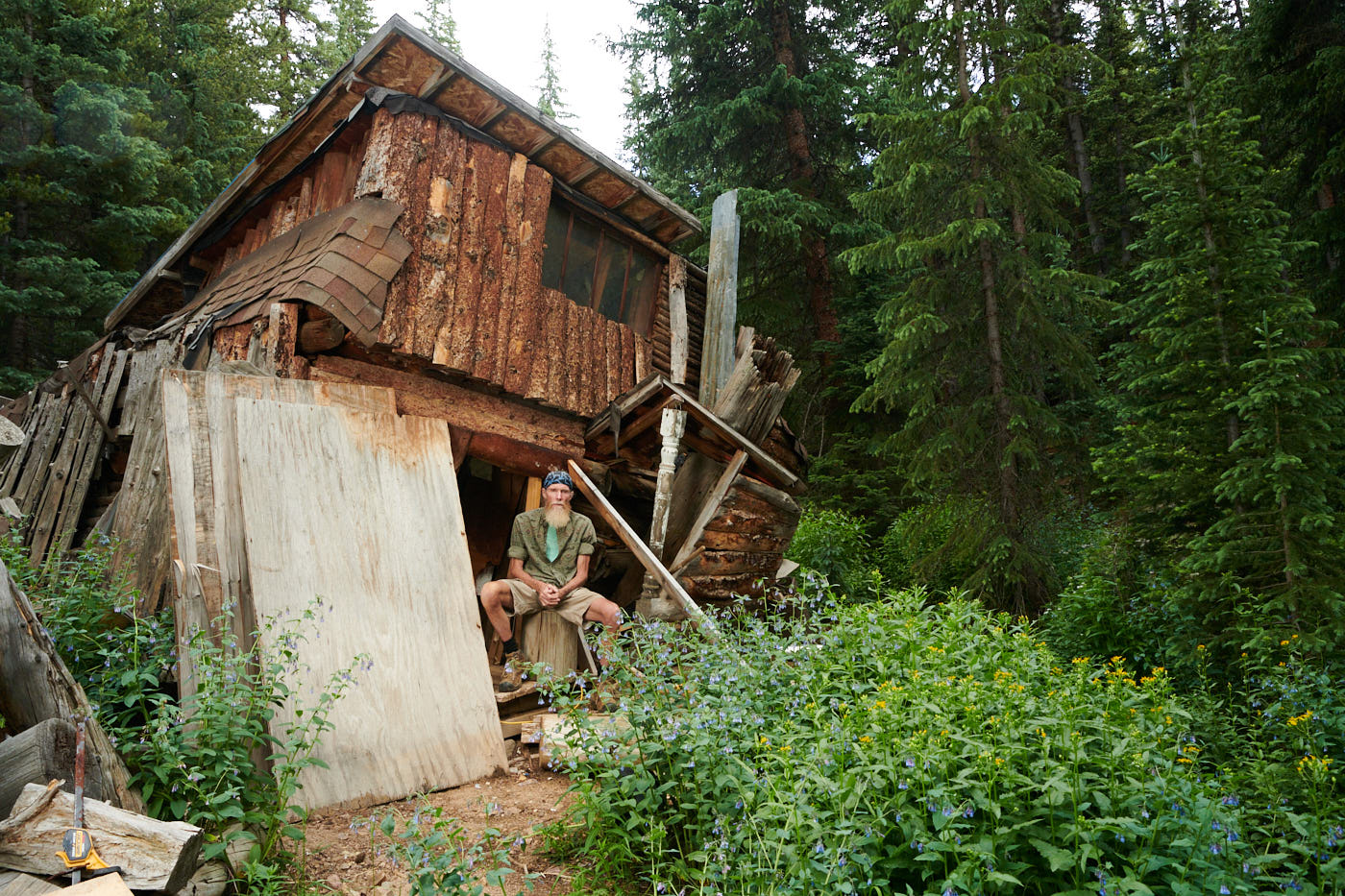 014-man-wilderness-house-portrait